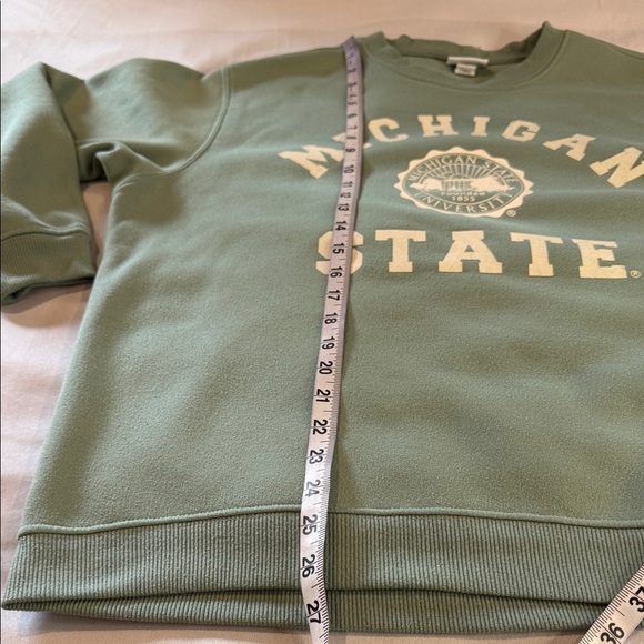 Green Michigan State Men's Sweater - Picture 4 of 9